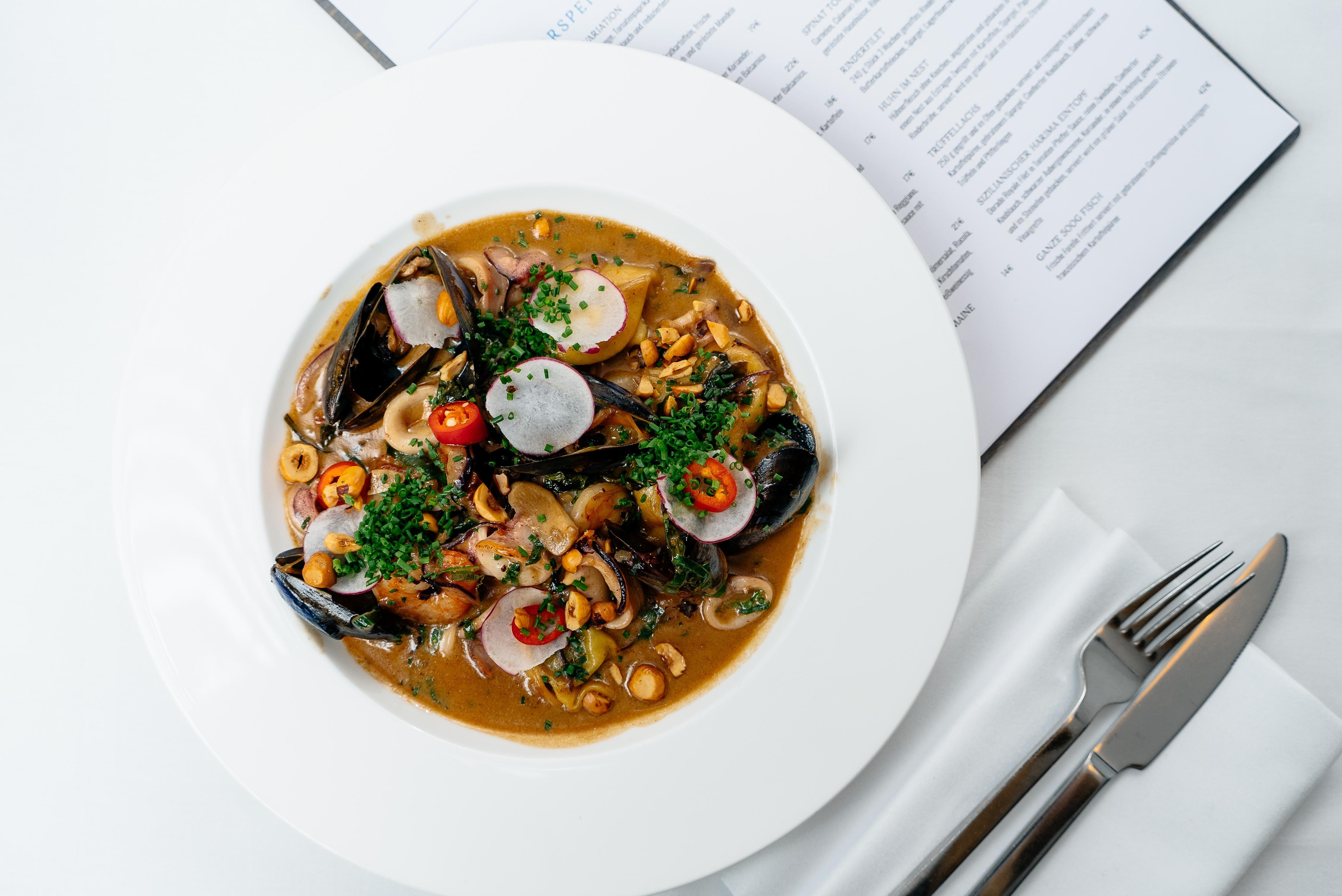 Precise Resort Bad Saarow-Pieskow Exterior foto A plate of seafood chowder