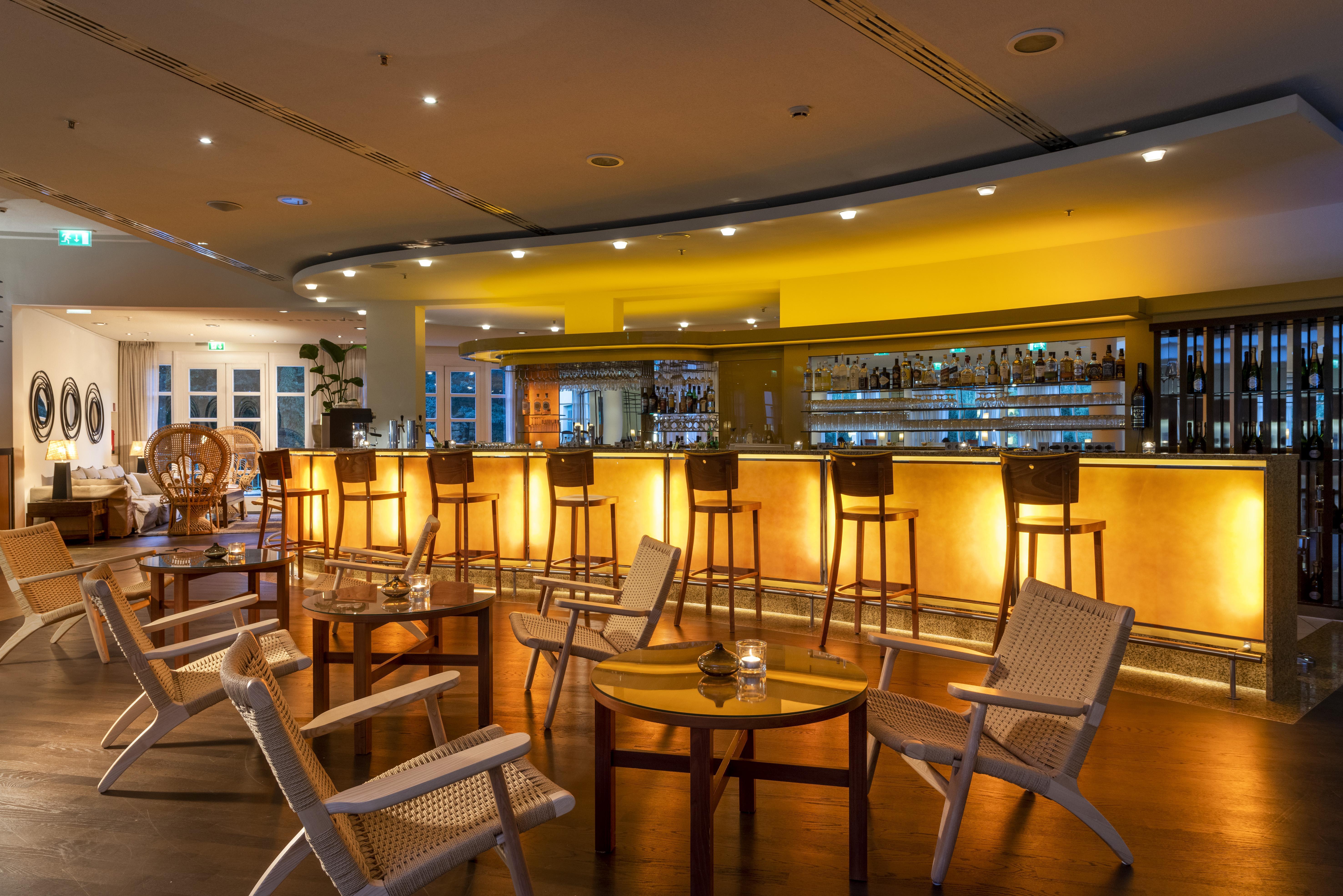 Precise Resort Bad Saarow-Pieskow Exterior foto The bar at the hotel